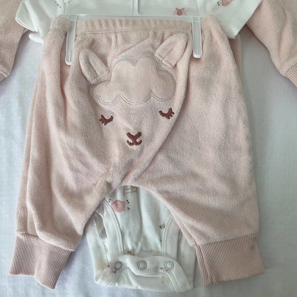 Carter’s Baby Girl 3 Piece Set of Jacket, Onesie and Pants, Size 3M, Pink - Picture 2 of 8